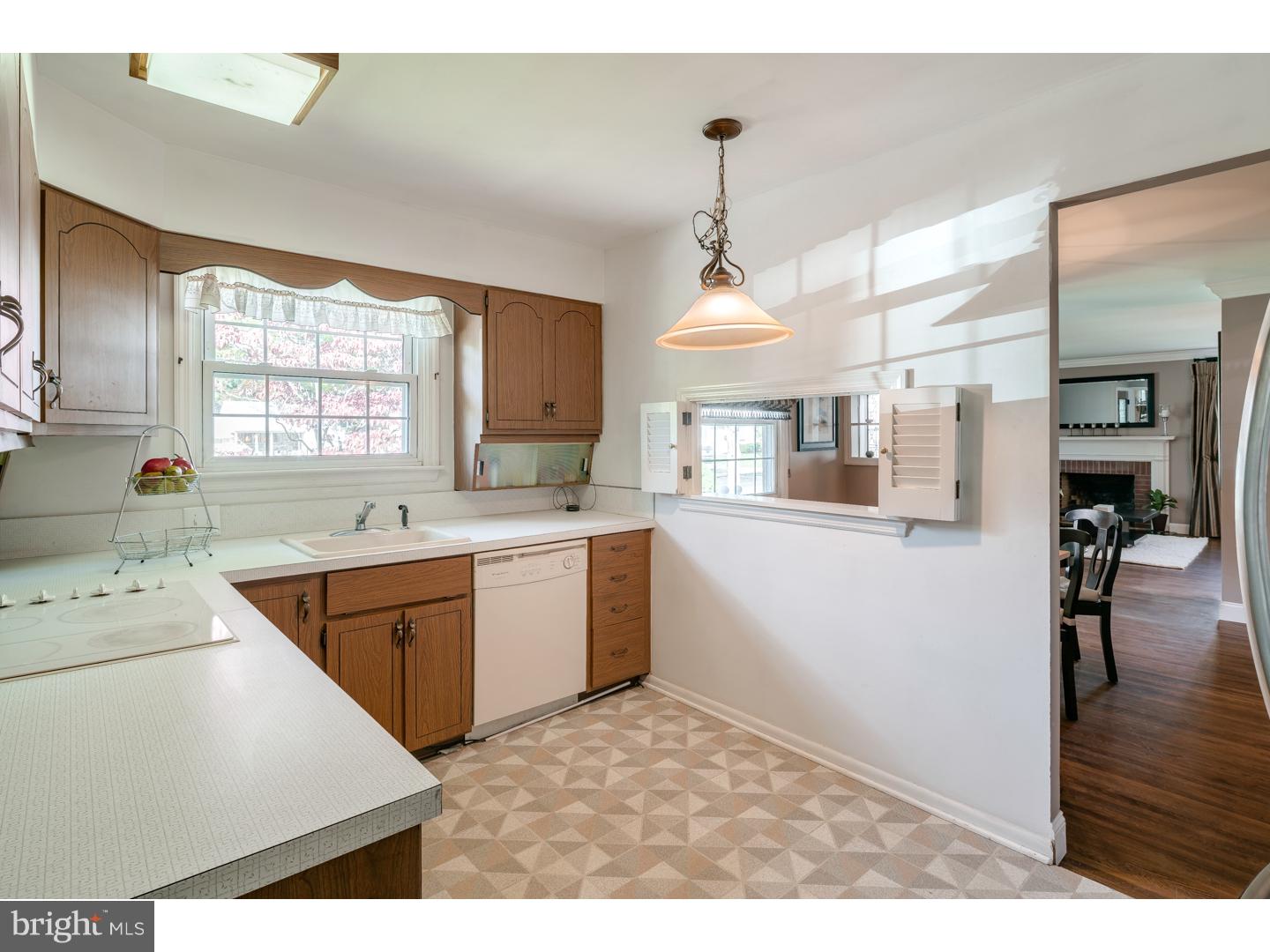 133 Covered Bridge Road Cherry Hill, NJ 08034 - Photo 10 of 20