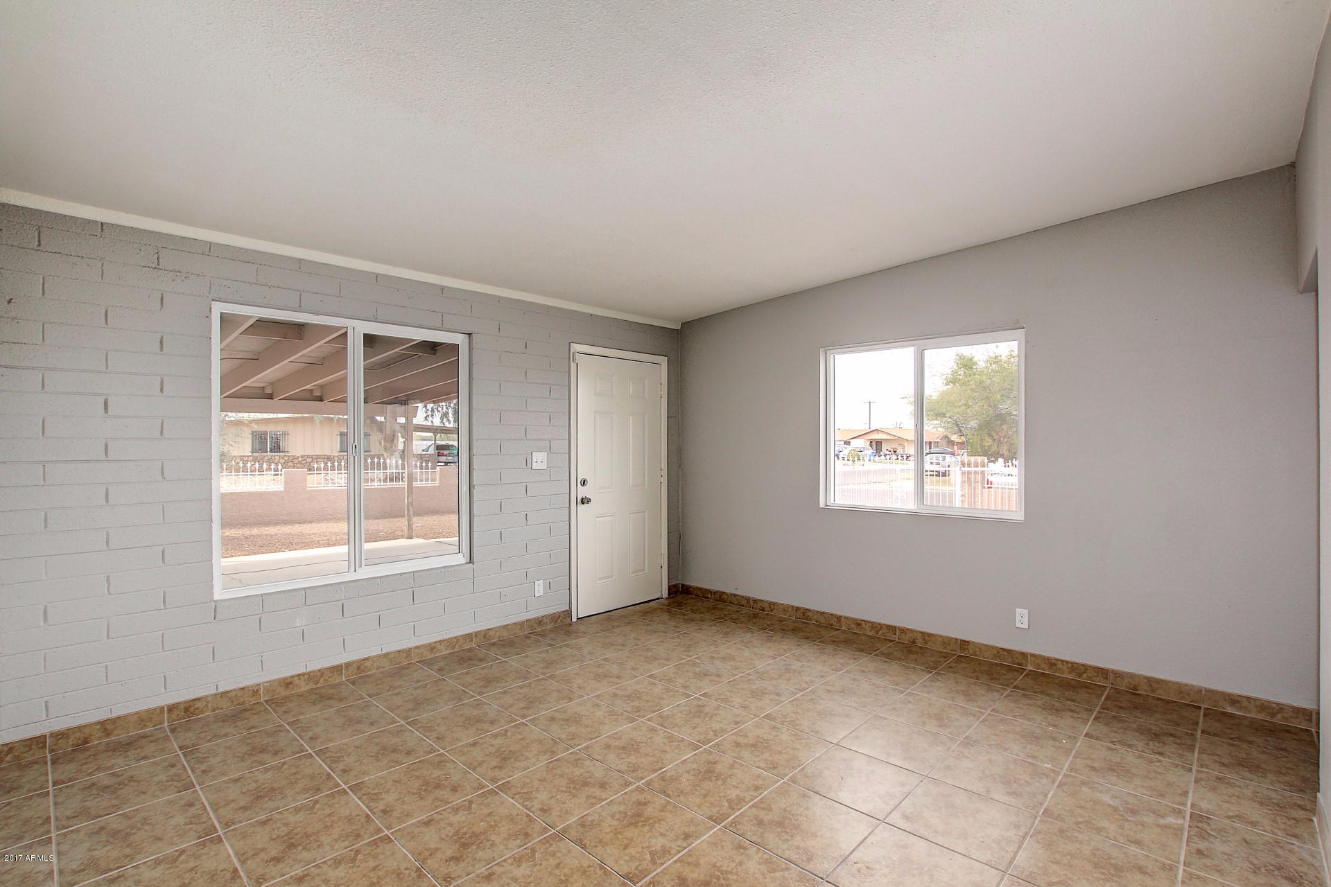 1701 East Chipman Road Phoenix, AZ 85040 - Photo 6 of 20 chipman (6)
