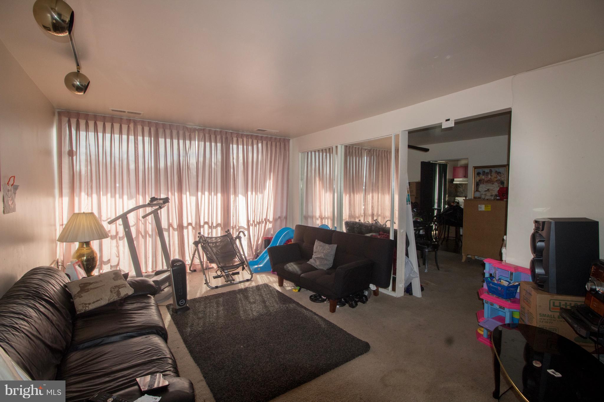 7973 Riggs Road, Unit 7 Hyattsville, MD 20783 - Photo 5 of 21 Living Room