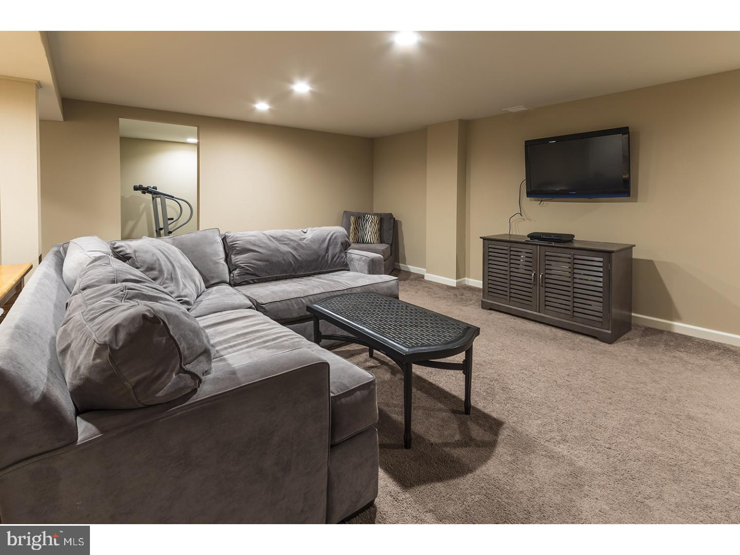 18 Cobblestone Road Cherry Hill, NJ 08003 - Photo 22 of 25