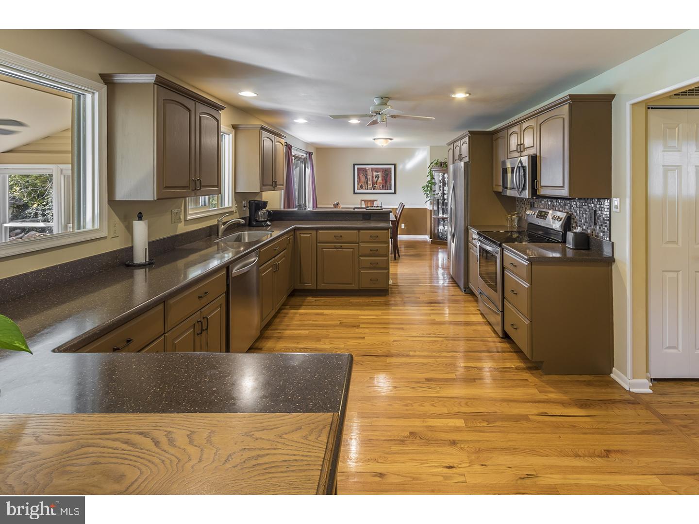 18 Cobblestone Road Cherry Hill, NJ 08003 - Photo 8 of 25