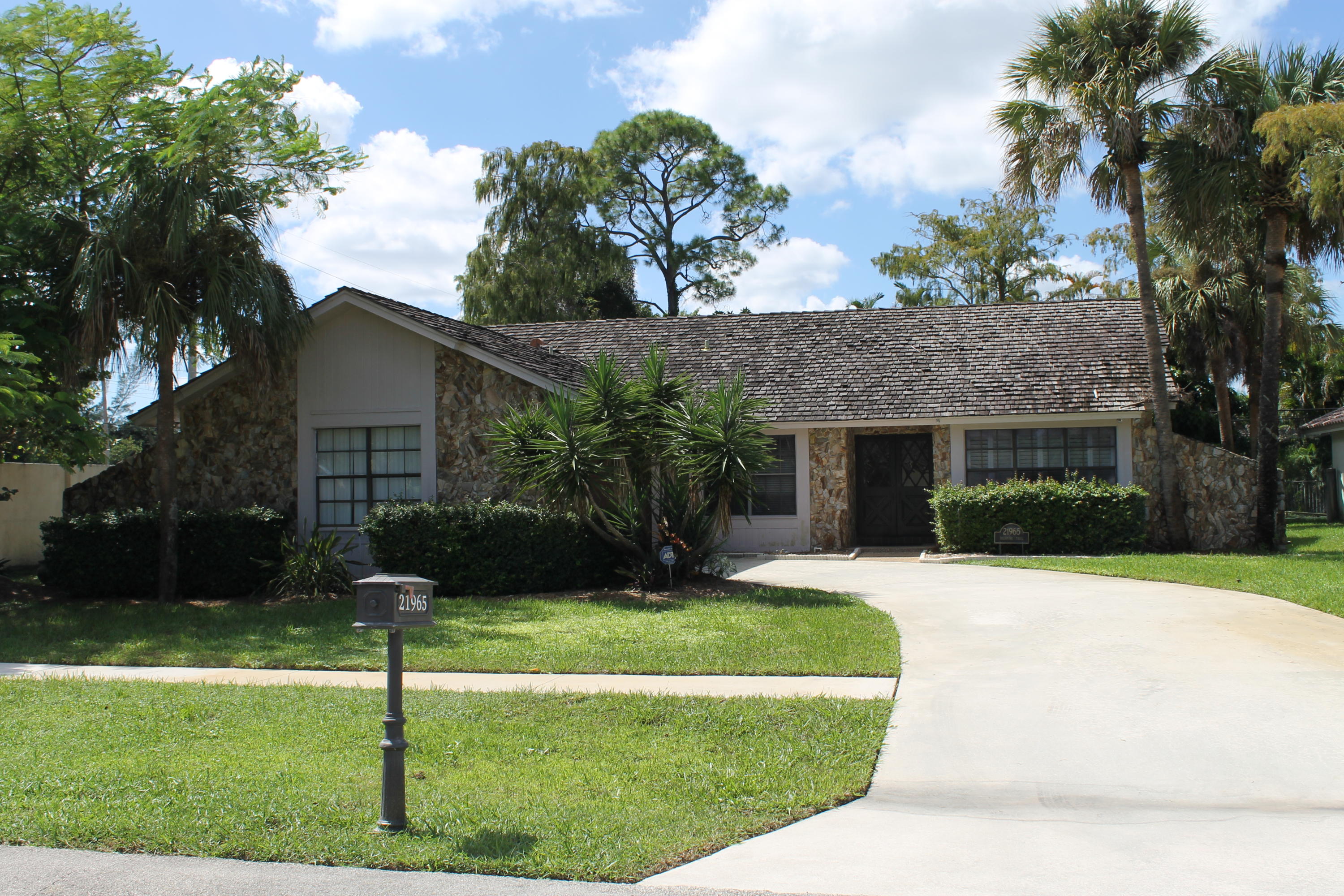 21965 High Pine Trail Boca Raton, FL 33428 - Photo 3 of 29 IMG_1469