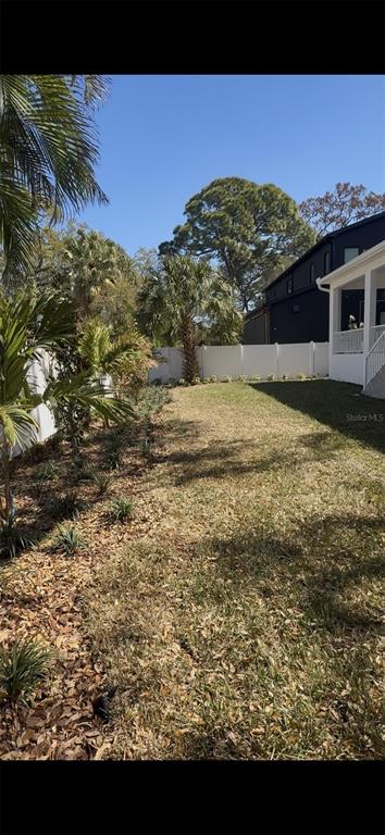 4717 West Laurel Road Tampa, FL 33629 - Photo 14 of 18 a view of a houses with a yard