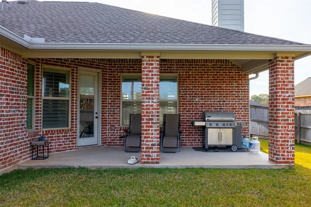 $493,000 | 26 Briarwood Lane, Bellville, TX 77418