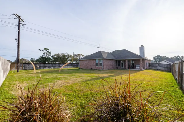 $493,000 | 26 Briarwood Lane, Bellville, TX 77418