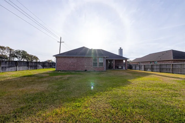 $493,000 | 26 Briarwood Lane, Bellville, TX 77418