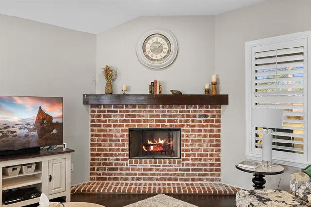 $493,000 | 26 Briarwood Lane, Bellville, TX 77418