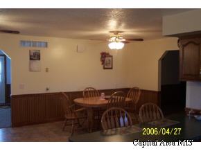 34 South C S R R 1 Roodhouse, IL 62082 - Photo 5 of 9