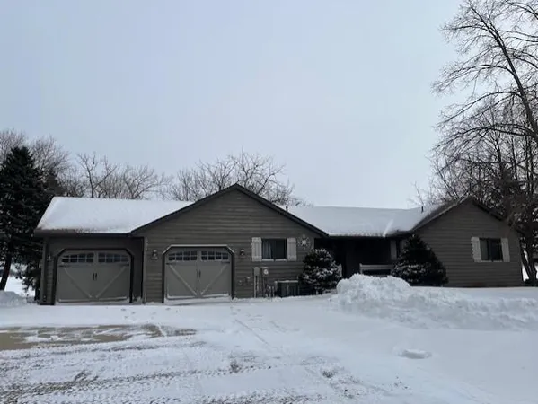 $499,900 | 2126 Jean Road, Balaton, MN 56115