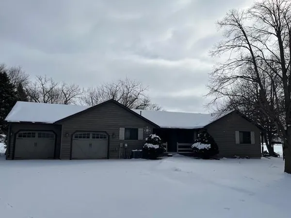 $499,900 | 2126 Jean Road, Balaton, MN 56115