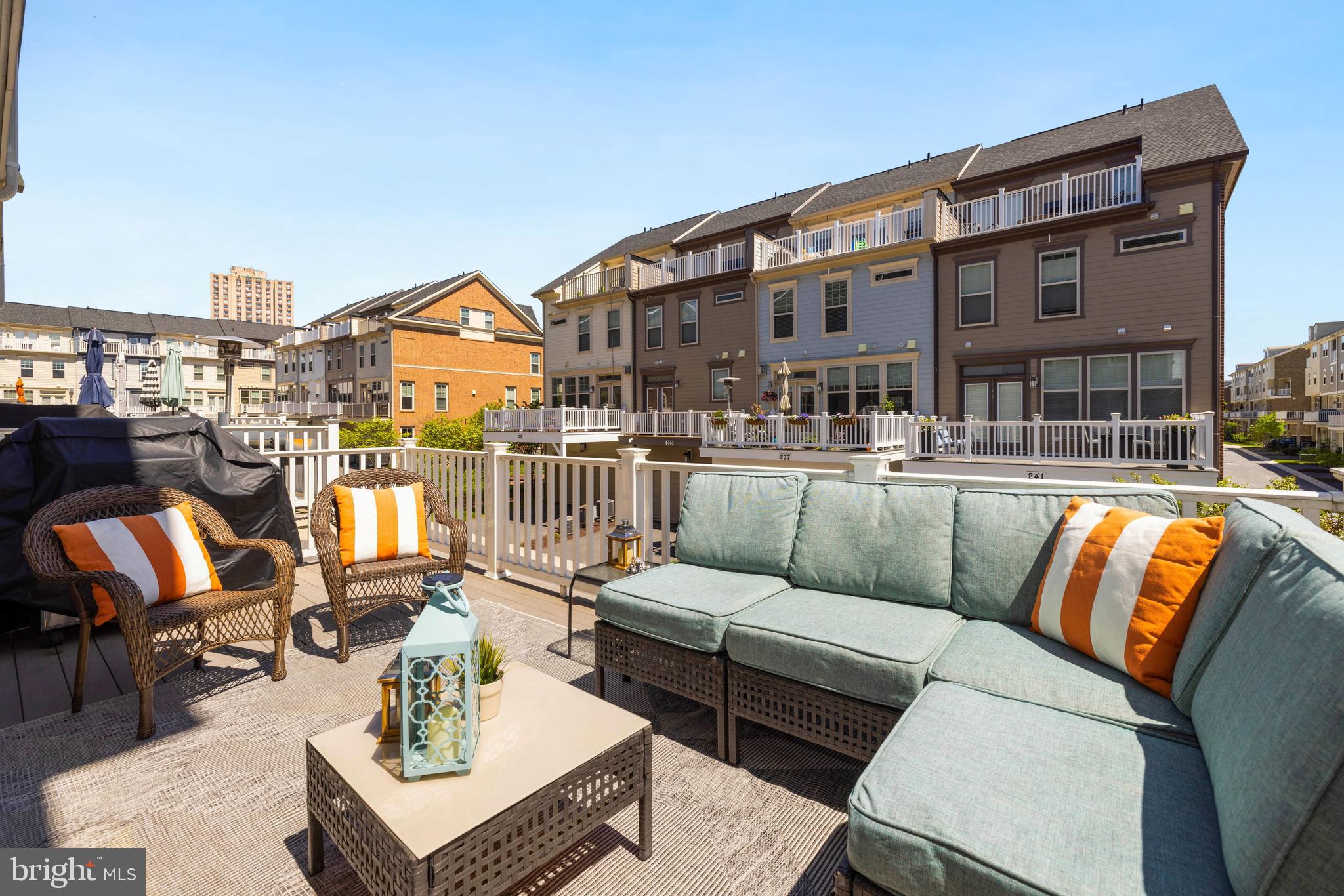 246 Baldwin Street Gaithersburg, MD 20878 - Photo 17 of 48 Deck