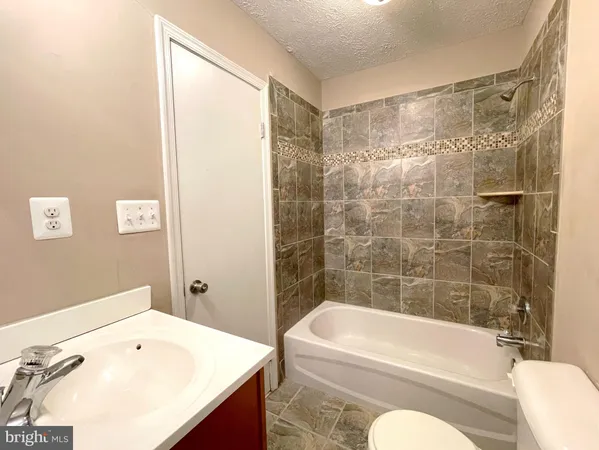 $1,895 | 21822 Ronald Drive, Lexington Park, MD 20653
