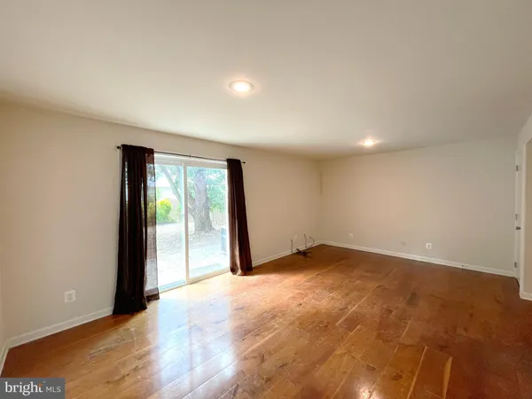 $1,895 | 21822 Ronald Drive, Lexington Park, MD 20653