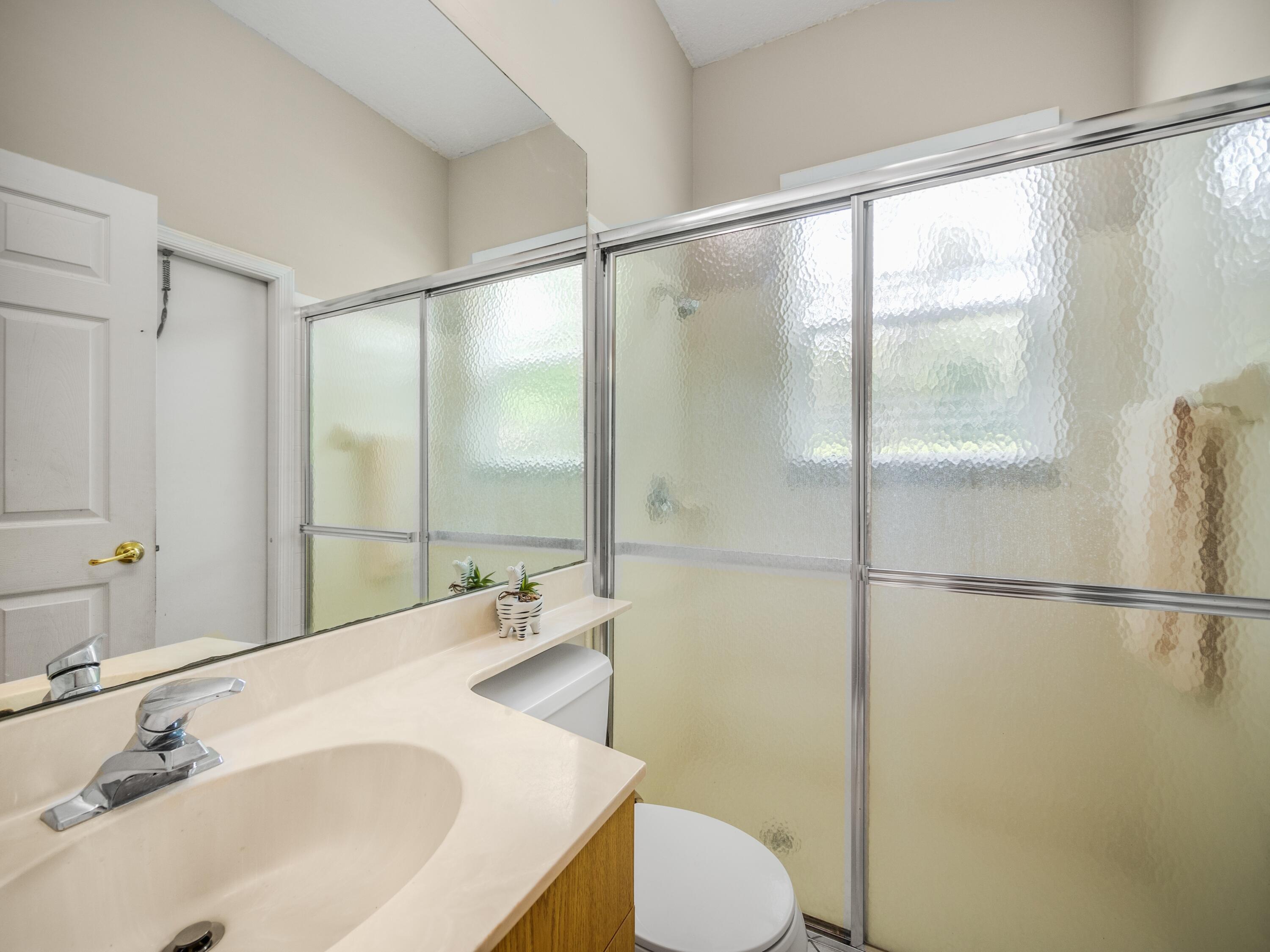 422 Oriole Circle Jupiter, FL 33458 - Photo 22 of 34 422 Oriole Circle