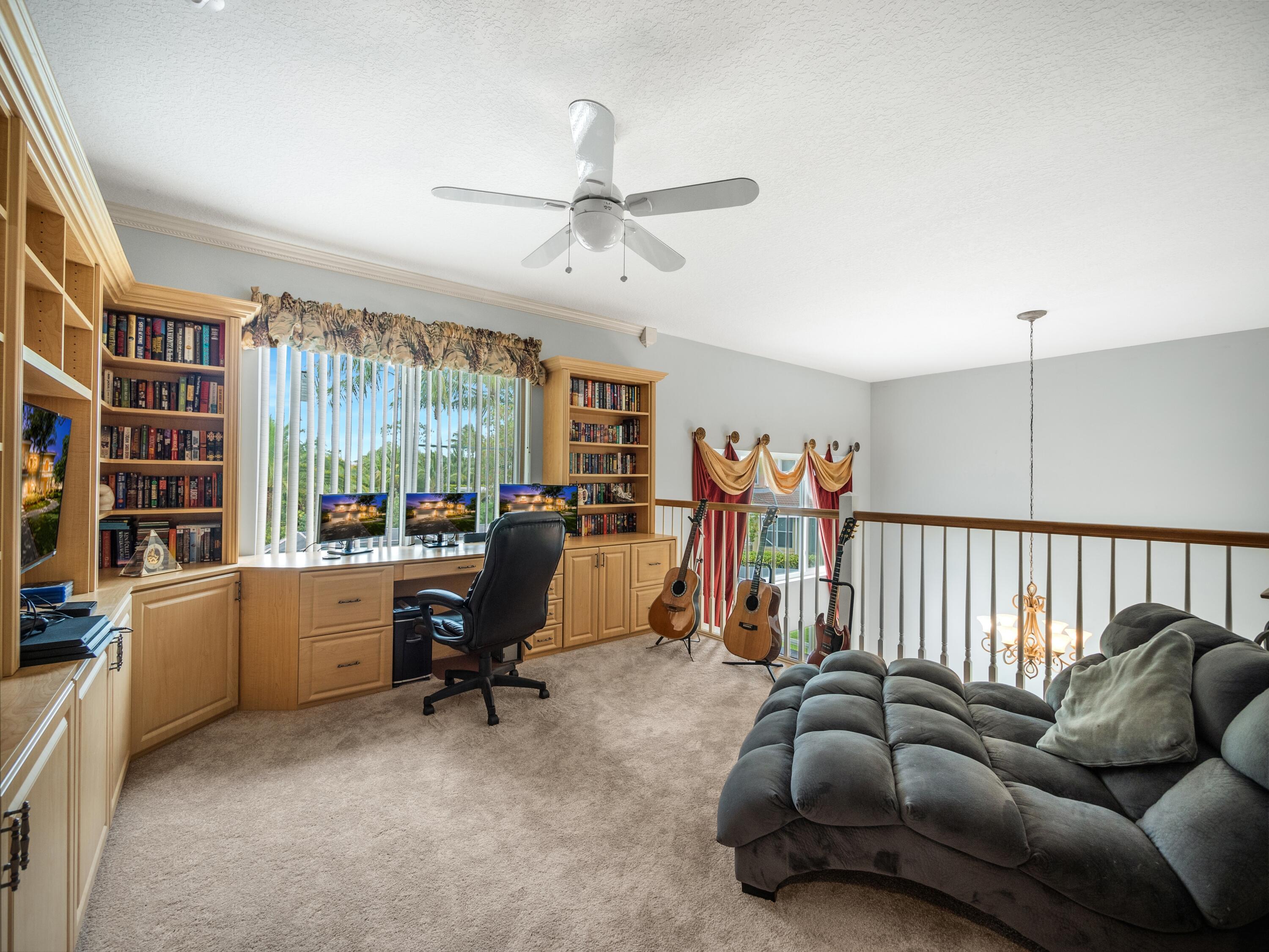 422 Oriole Circle Jupiter, FL 33458 - Photo 25 of 34 422 Oriole Circle