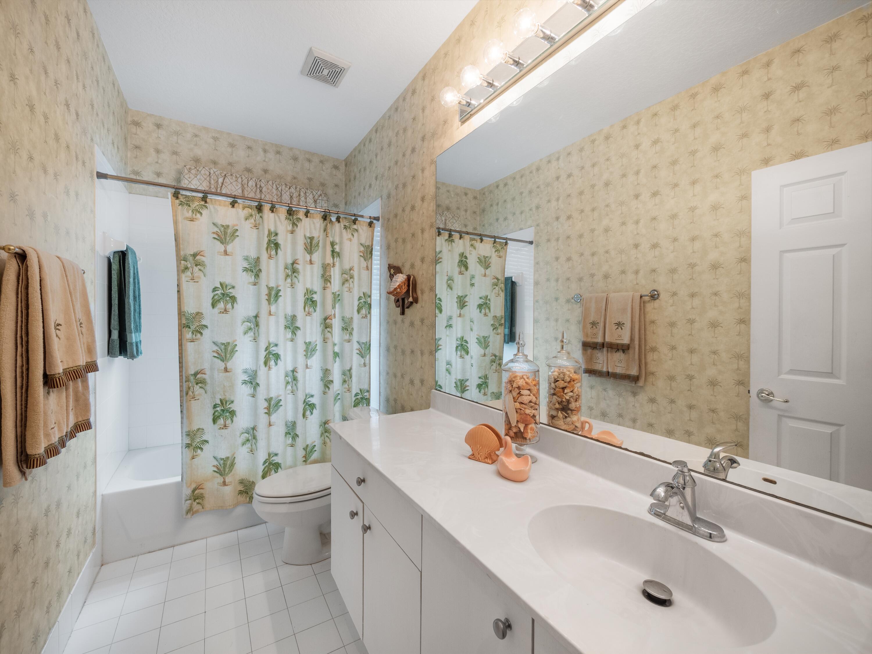 422 Oriole Circle Jupiter, FL 33458 - Photo 29 of 34 422 Oriole Circle