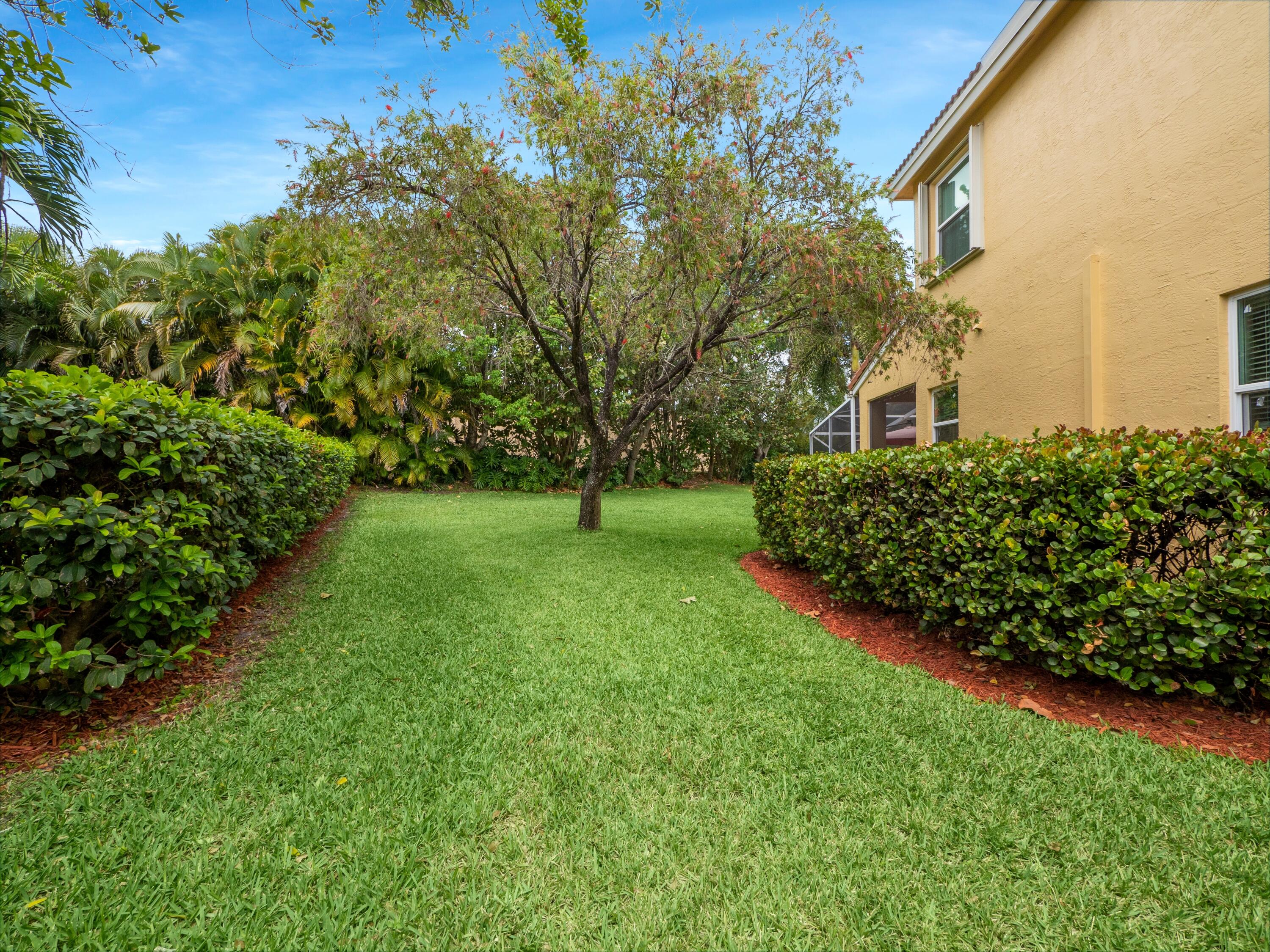 422 Oriole Circle Jupiter, FL 33458 - Photo 7 of 34 422 Oriole Circle