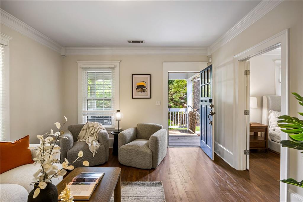 2469 Forrest Avenue Northwest Atlanta, GA 30318 - Photo 5 of 29