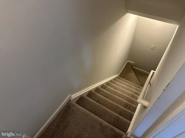 $2,950 | 45422 Gable Square, Sterling, VA 20164