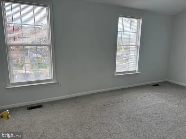 $2,950 | 45422 Gable Square, Sterling, VA 20164