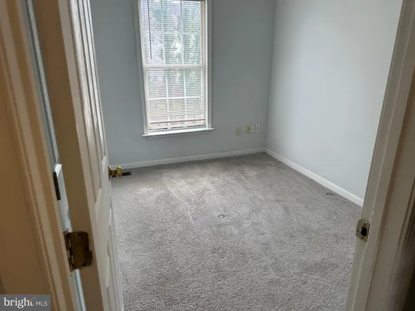 $2,950 | 45422 Gable Square, Sterling, VA 20164