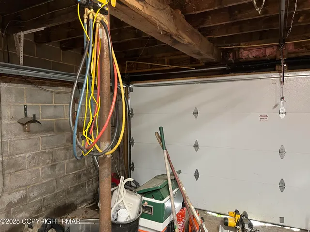 a view of walk in closet