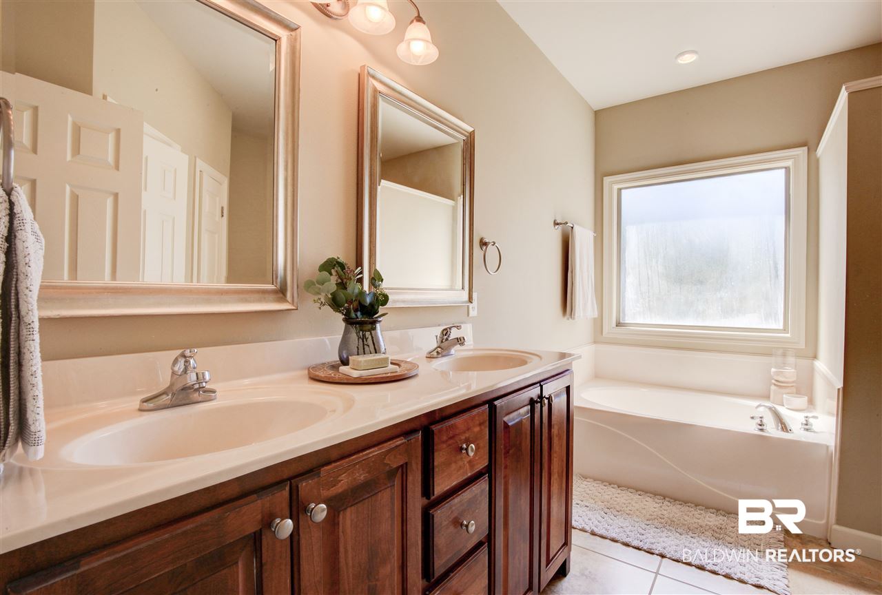 9346 Collier Loop Daphne, AL 36526 - Photo 10 of 17 master bathroom