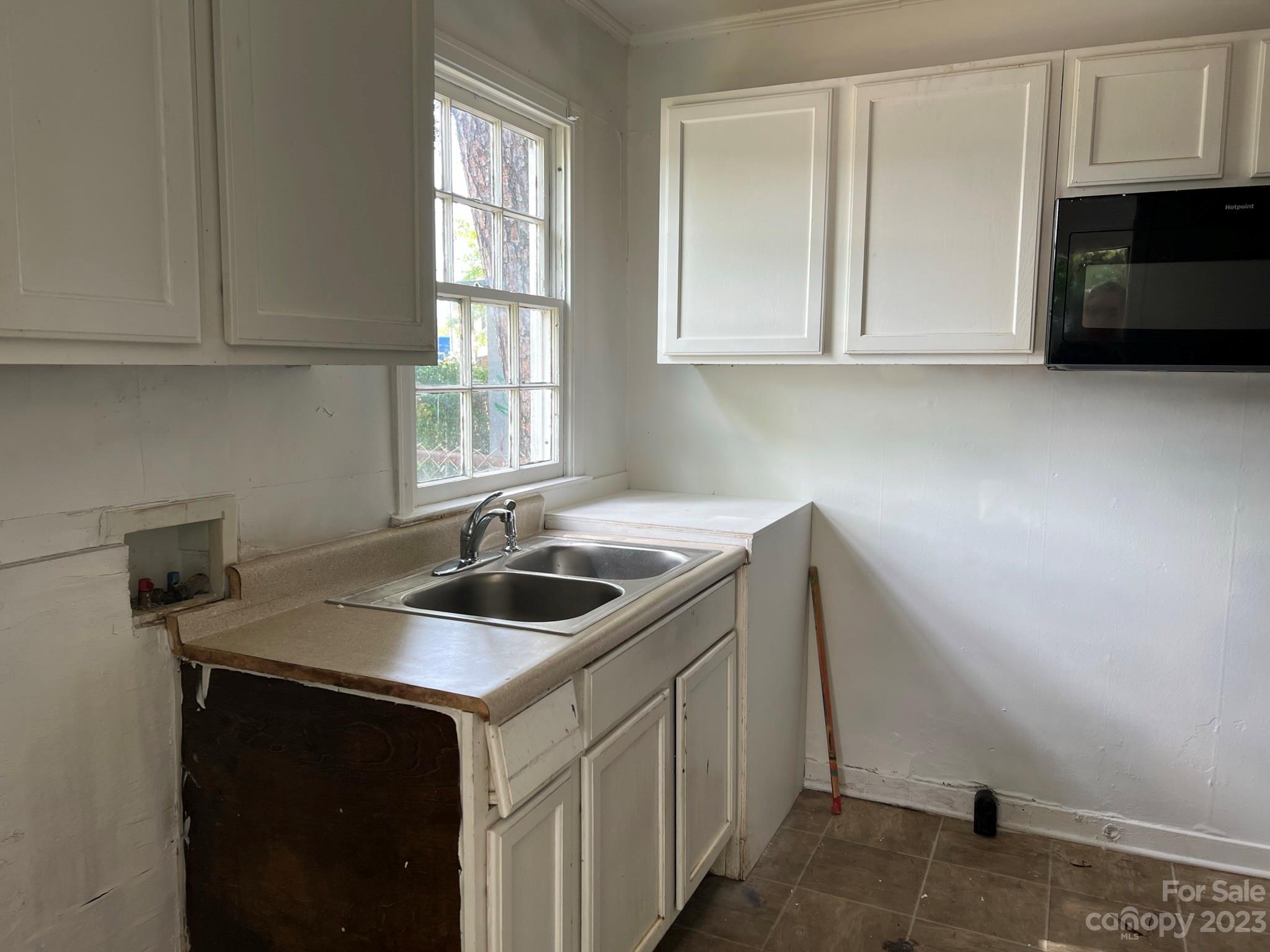 4650 Connecting Road Charlotte, NC 28209 - Photo 12 of 15