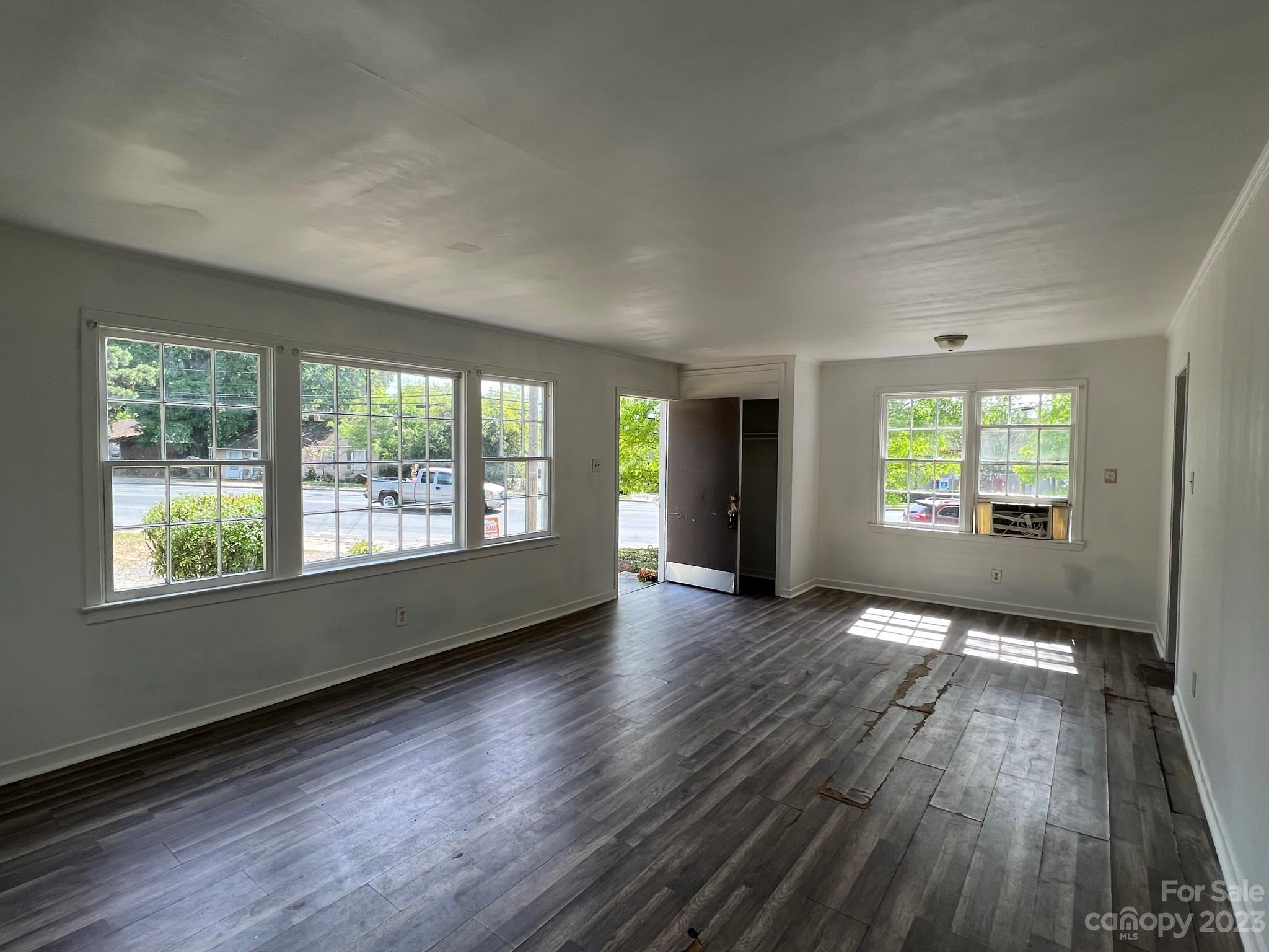 4650 Connecting Road Charlotte, NC 28209 - Photo 5 of 15