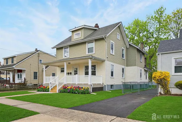 $695,000 | 119 Vogel Place, Middlesex, NJ 08846