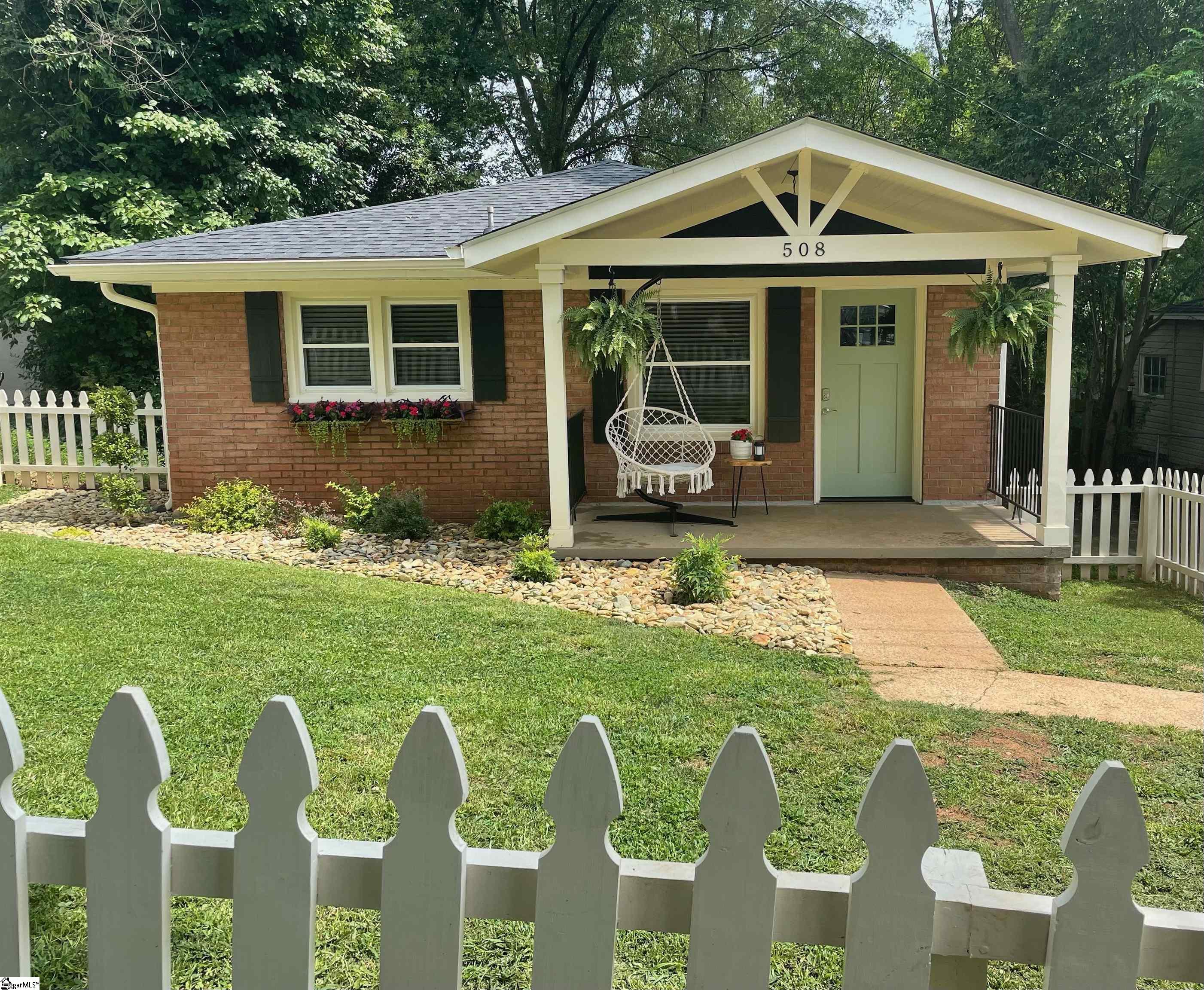 508 Glenn Road Greenville, SC 29607 - Photo 1 of 16 Gallery Image 1