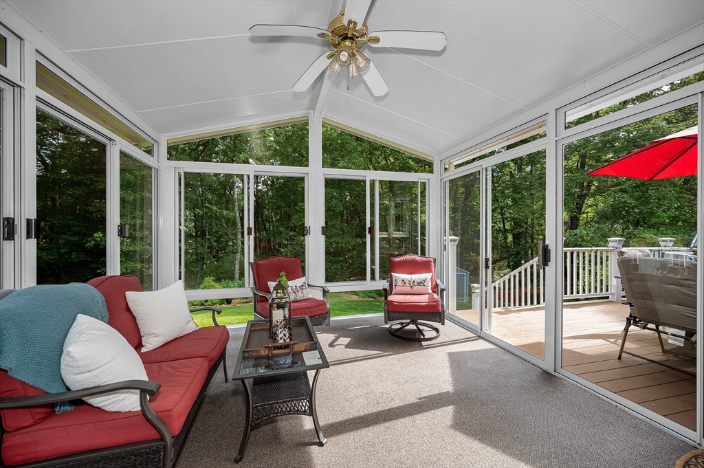 207 Trout Brook Road Dracut, MA 01826 - Photo 11 of 42