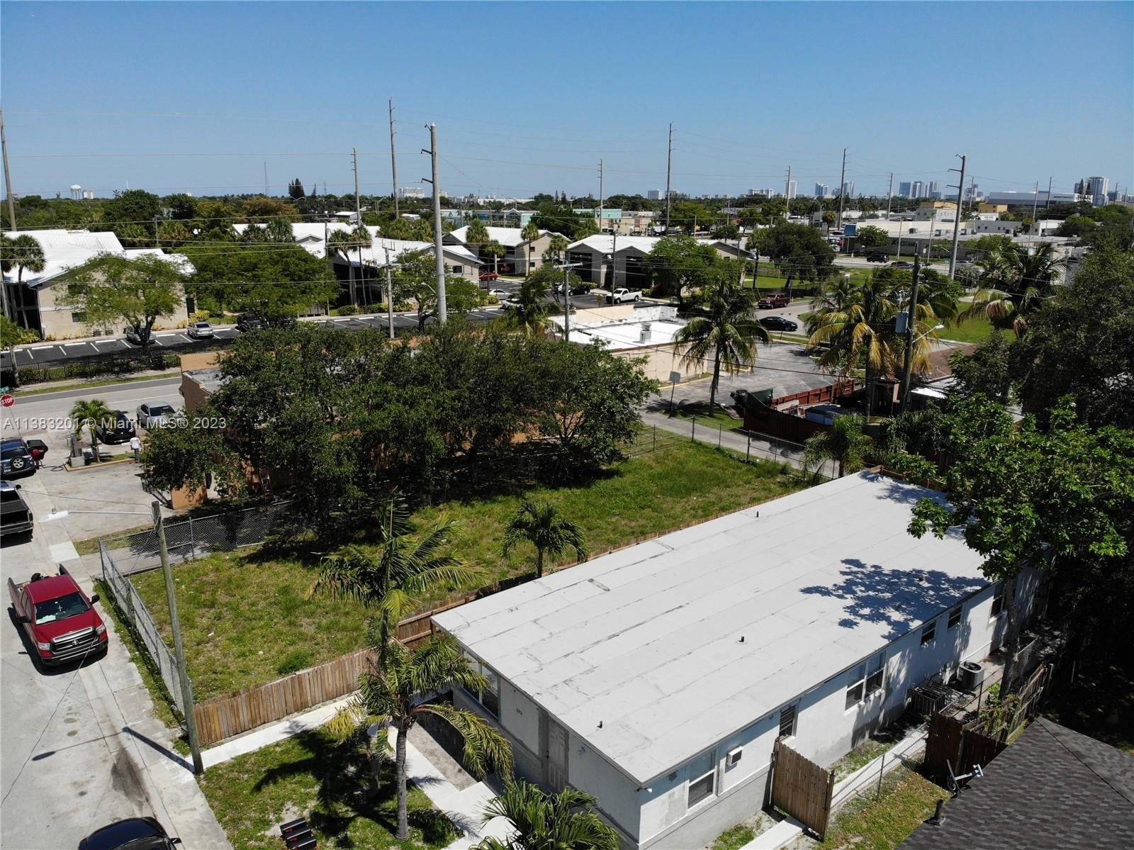 2210 Raleigh Street Hollywood, FL 33020 - Photo 4 of 17 Gallery Image 4