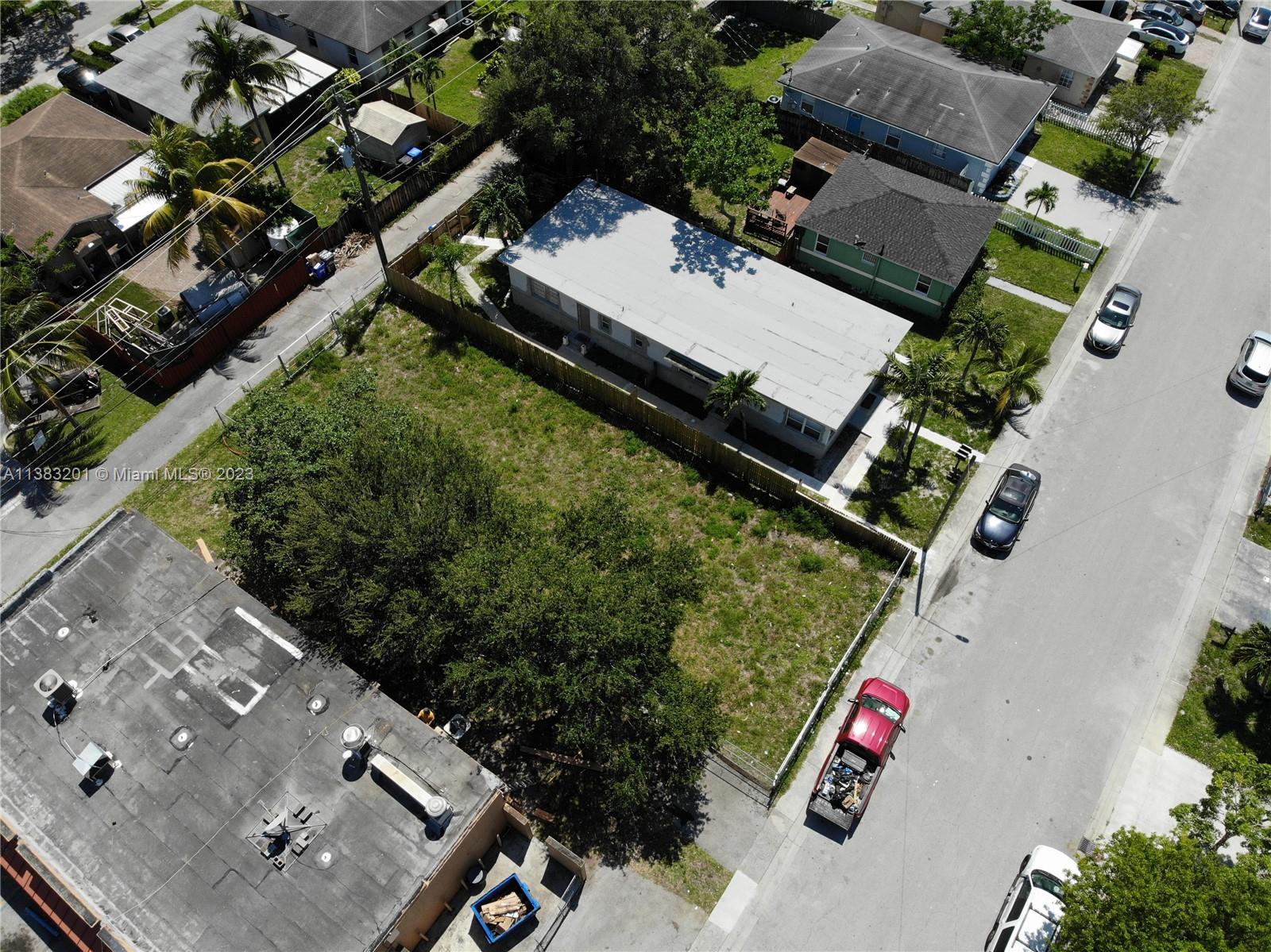 2210 Raleigh Street Hollywood, FL 33020 - Photo 5 of 17 Gallery Image 5