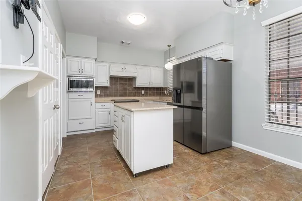 $2,650 | 14419 Redbud Valley Trail, Houston, TX 77062