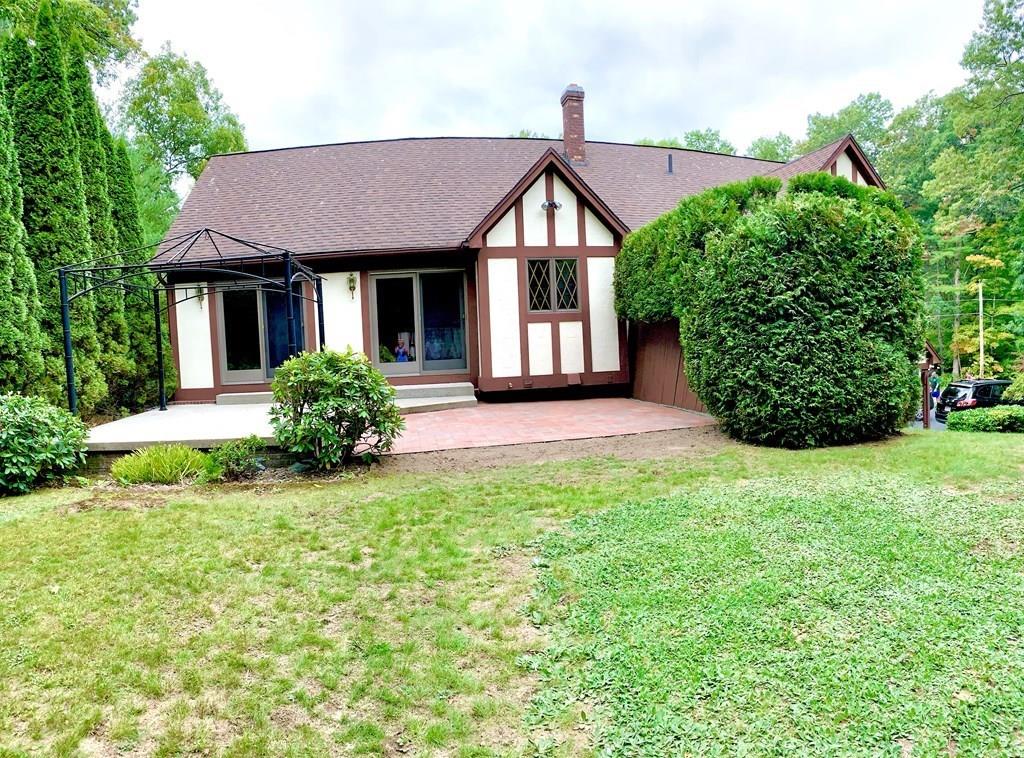 258 Bear Hole Road West Springfield, MA 01089 - Photo 4 of 25 Gallery Image 4