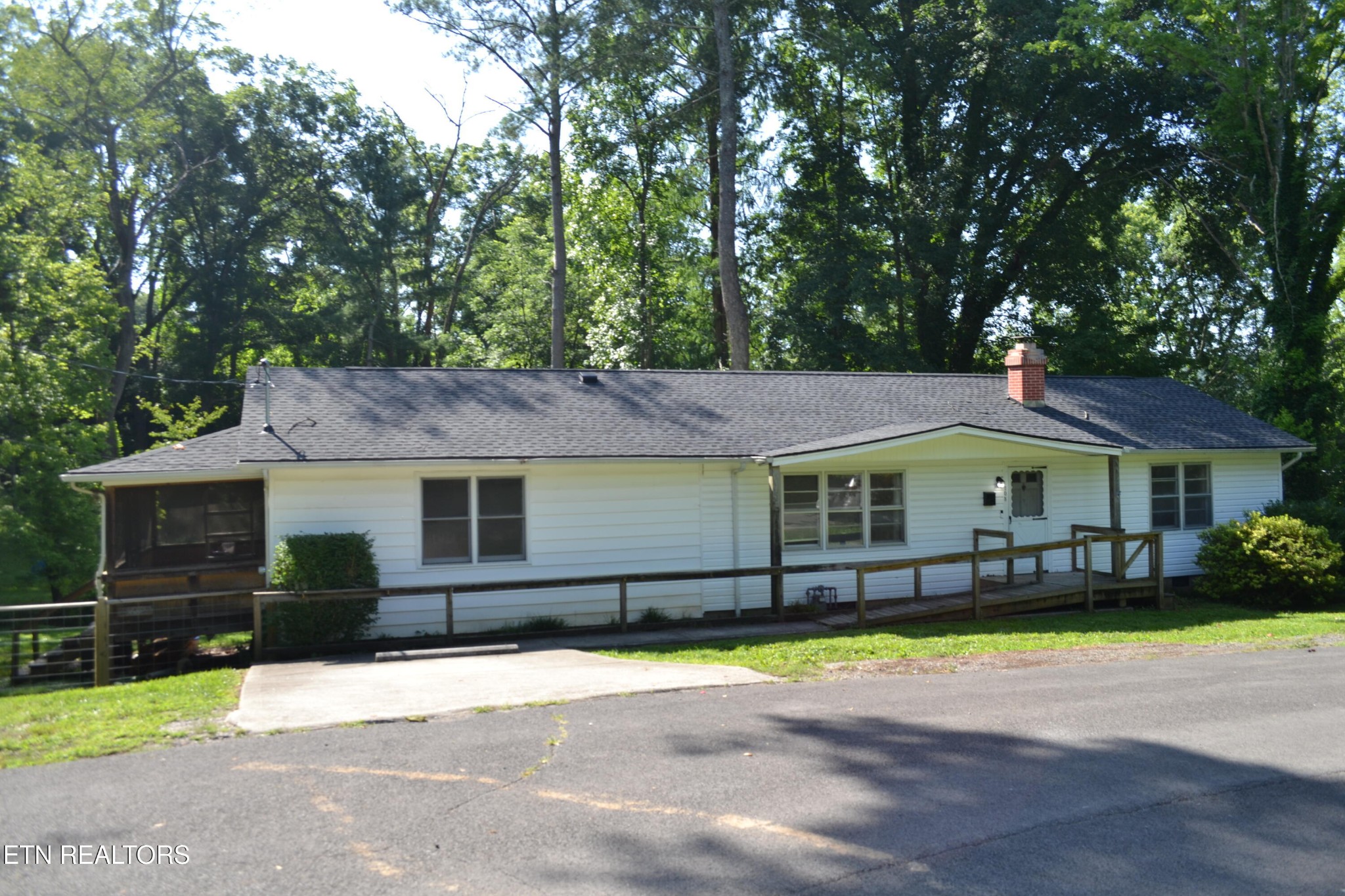 105 Rand Circle Oak Ridge, TN 37830 - Photo 60 of 60 Gallery Image 60
