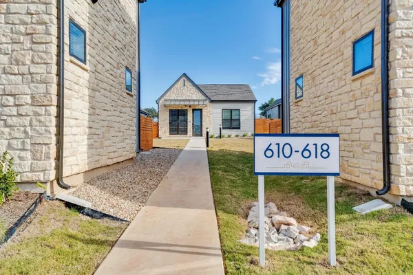 $1,475 | 1601-114 Mustang Drive, Marble Falls, TX 78654