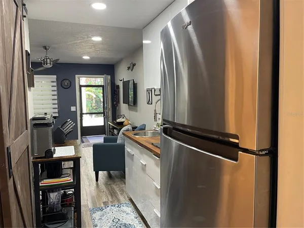 $137,000 | 20921 Haulover Cove Road, Unit 11, Lutz, FL 33558