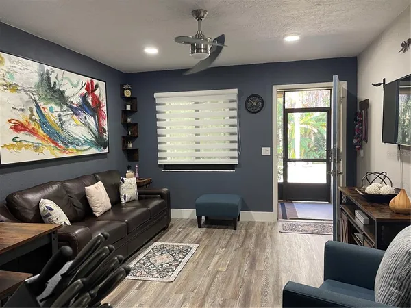 $137,000 | 20921 Haulover Cove Road, Unit 11, Lutz, FL 33558