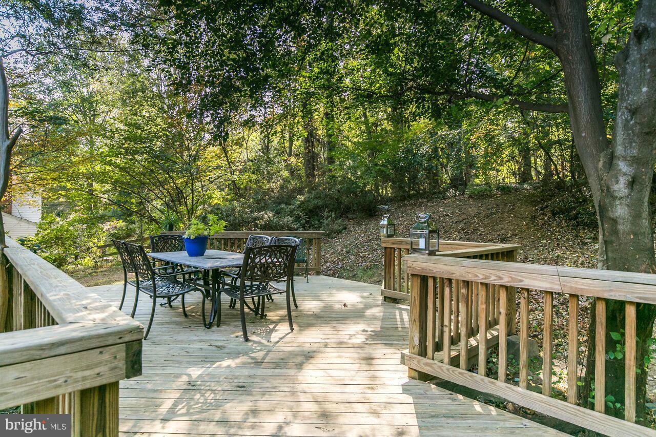 11307 Myrtle Lane Reston, VA 20191 - Photo 17 of 30 Exterior (Rear)