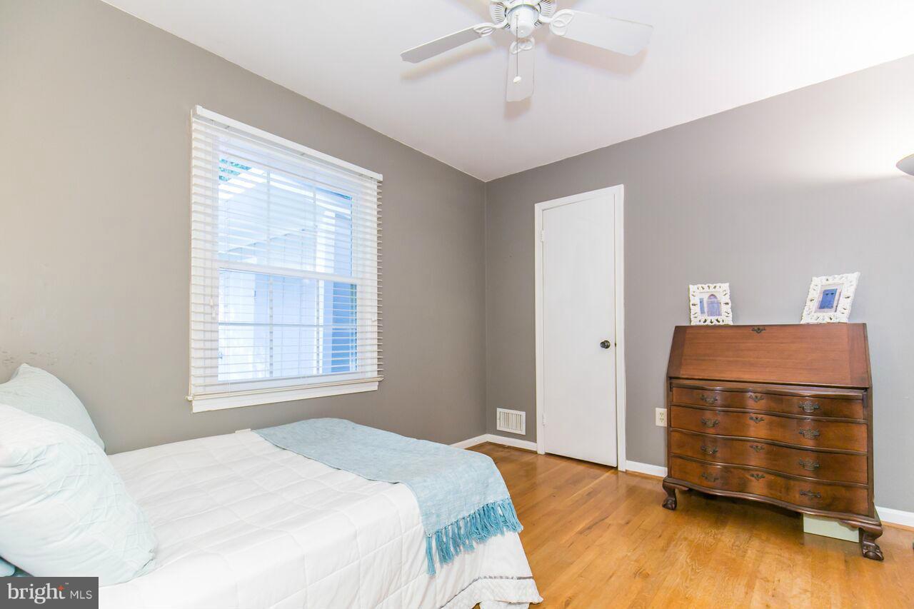 11307 Myrtle Lane Reston, VA 20191 - Photo 21 of 30 Bedroom