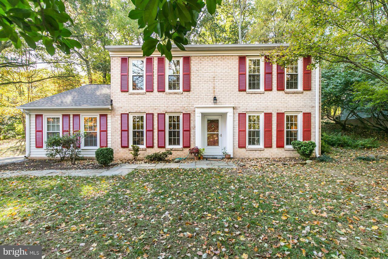 11307 Myrtle Lane Reston, VA 20191 - Photo 23 of 30 Exterior (Front)