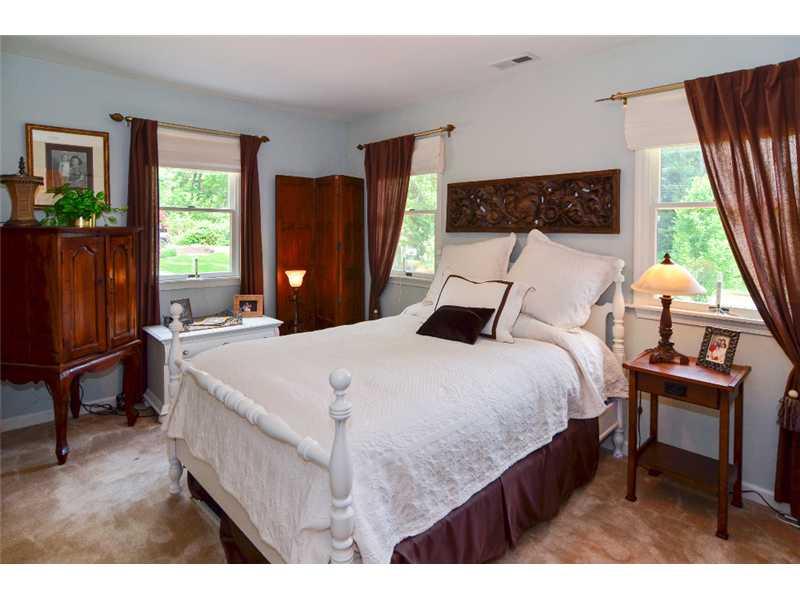 3821 Shepard Road Gibsonia, PA 15044 - Photo 13 of 22 Bedroom.