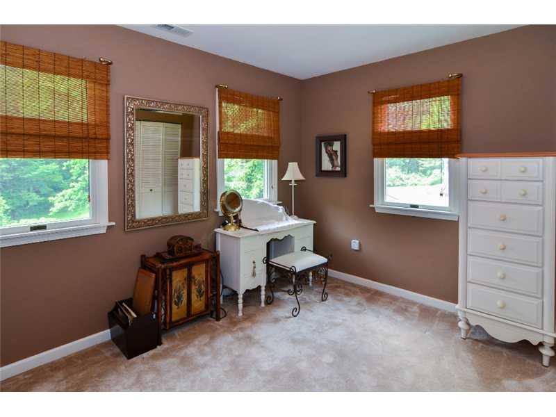 3821 Shepard Road Gibsonia, PA 15044 - Photo 15 of 22 Bedroom.