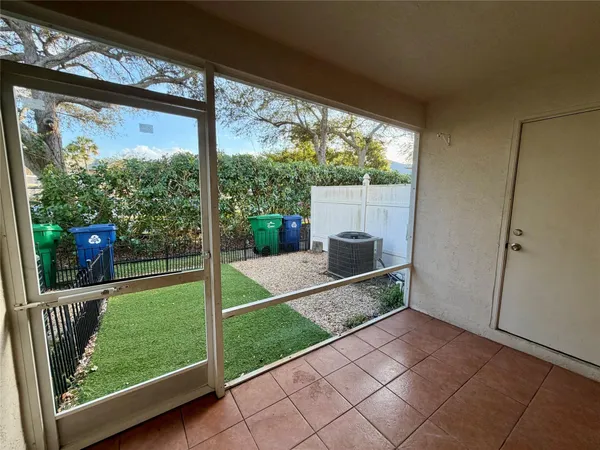 $2,600 | 9914 Northwest 56th Place, Coral Springs, FL 33076