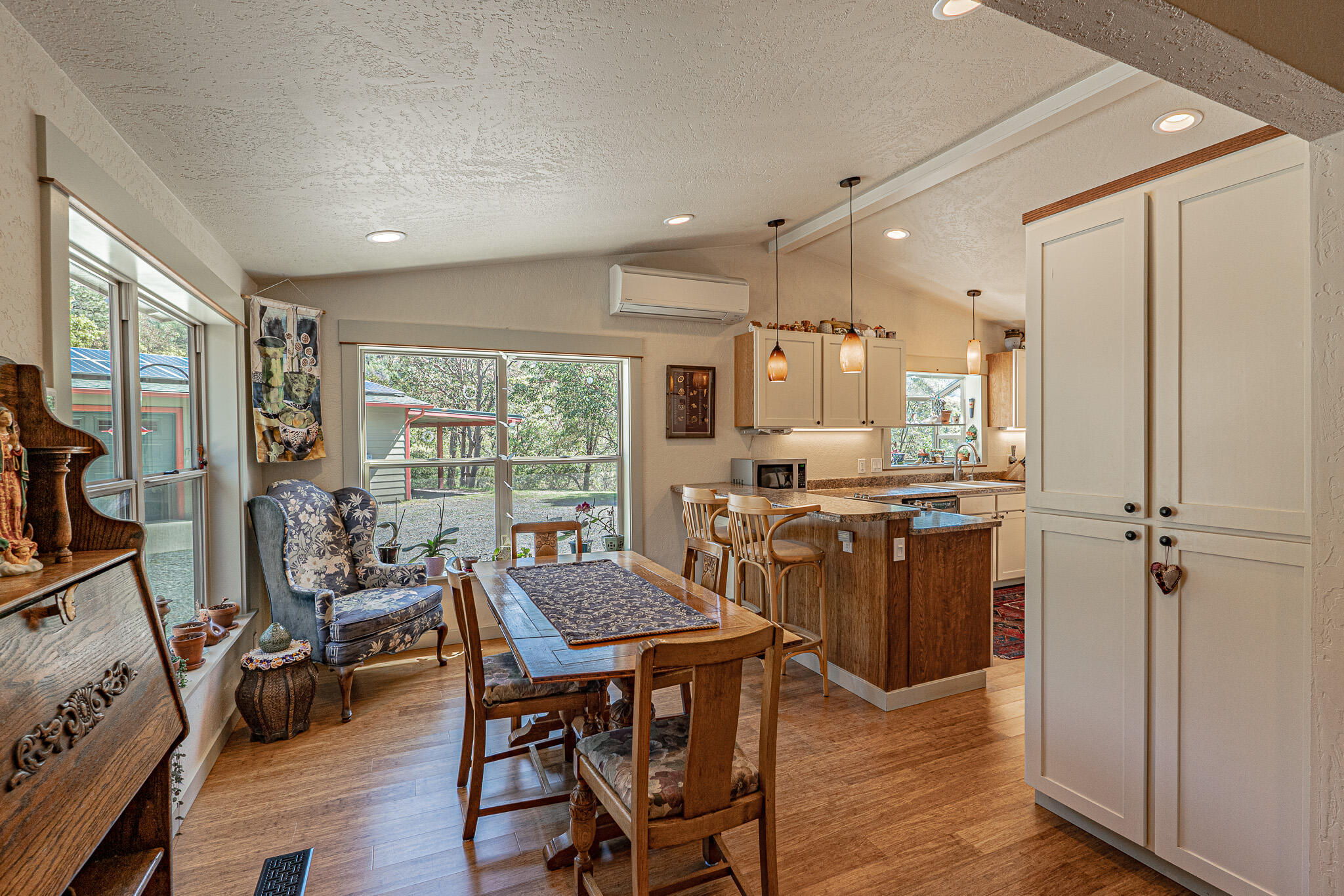 9449 Wagner Creek Road Talent, OR 97540 - Photo 15 of 63 DSC06318-HDR
