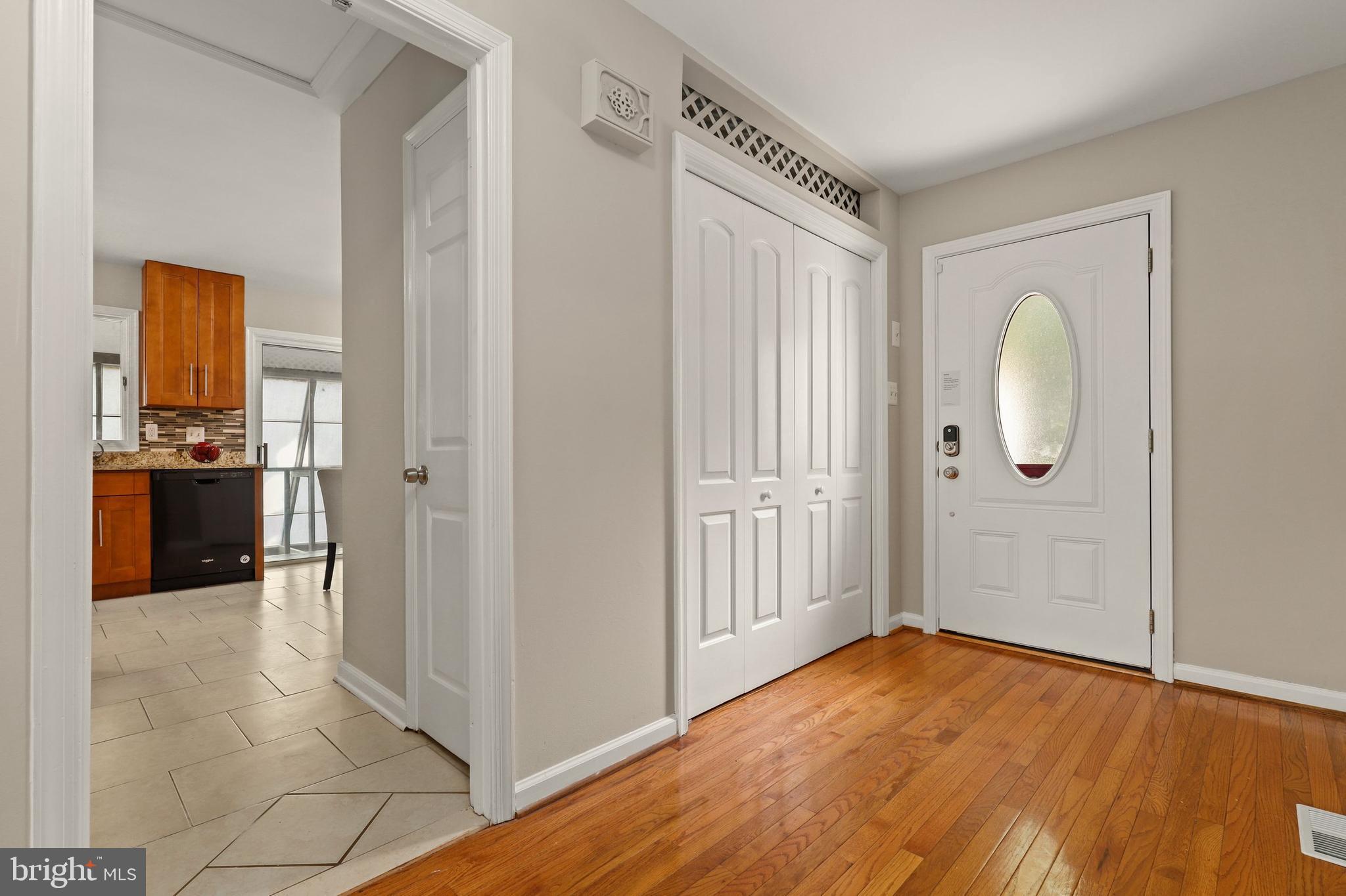 15309 Peach Orchard Road Silver Spring, MD 20905 - Photo 4 of 43