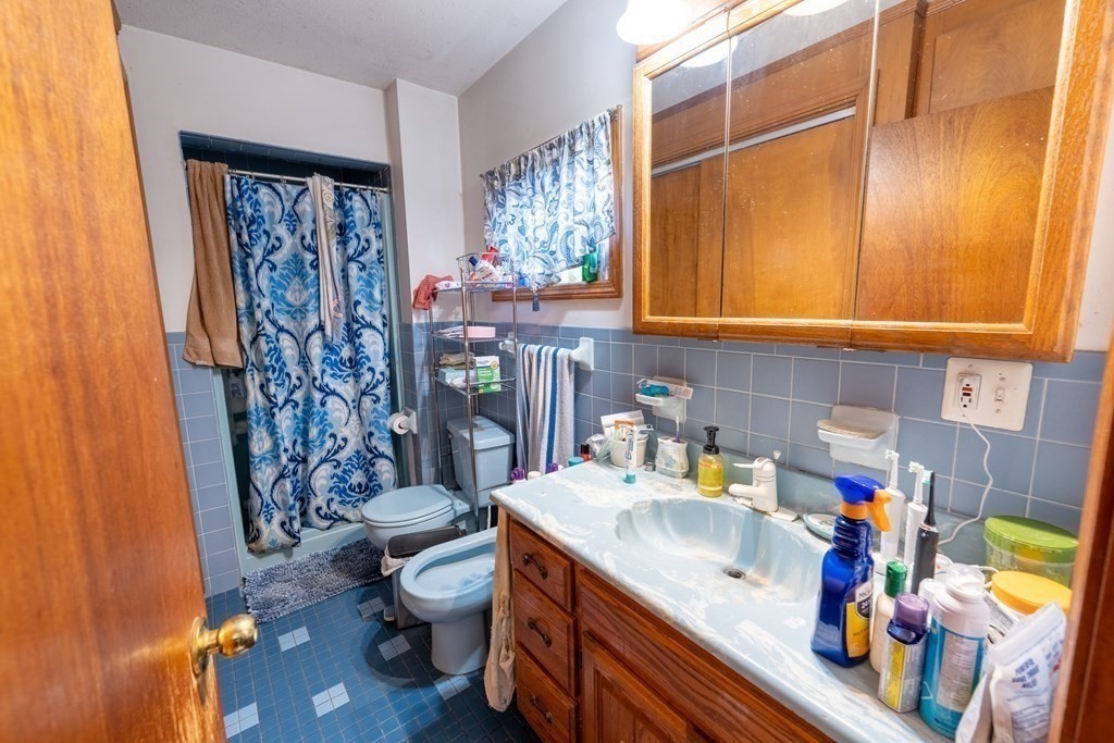75 Reney Street Fall River, MA 02723 - Photo 7 of 19 Gallery Image 7