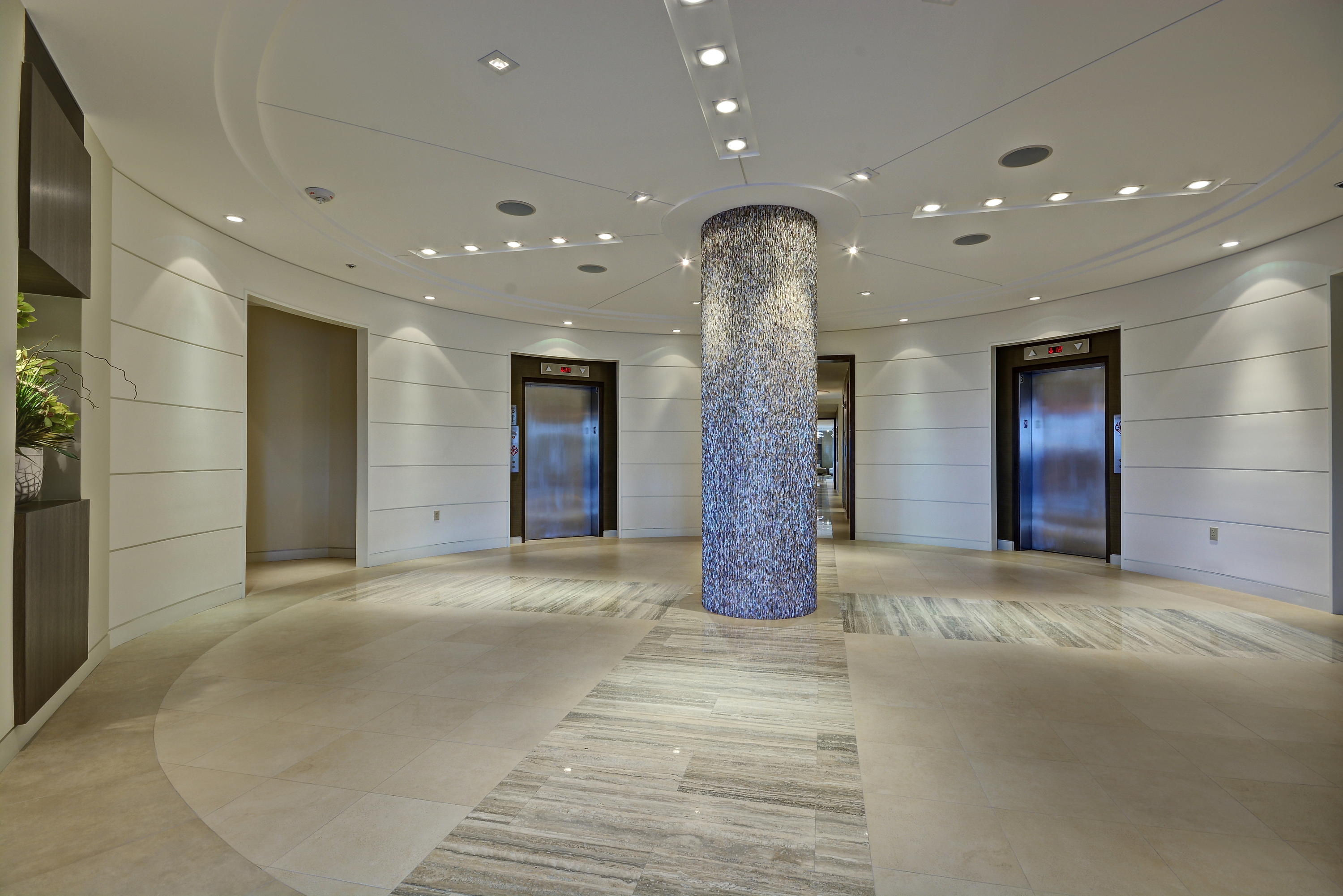 500 South Ocean Boulevard, Unit 1003 Boca Raton, FL 33432 - Photo 3 of 14 LOBBY